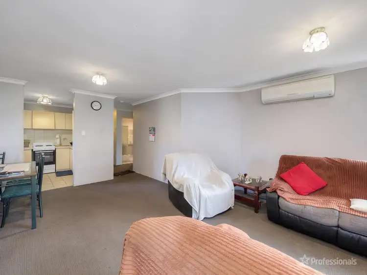 Fifth view of Homely villa listing, 1/7 Park Road, Midvale WA 6056