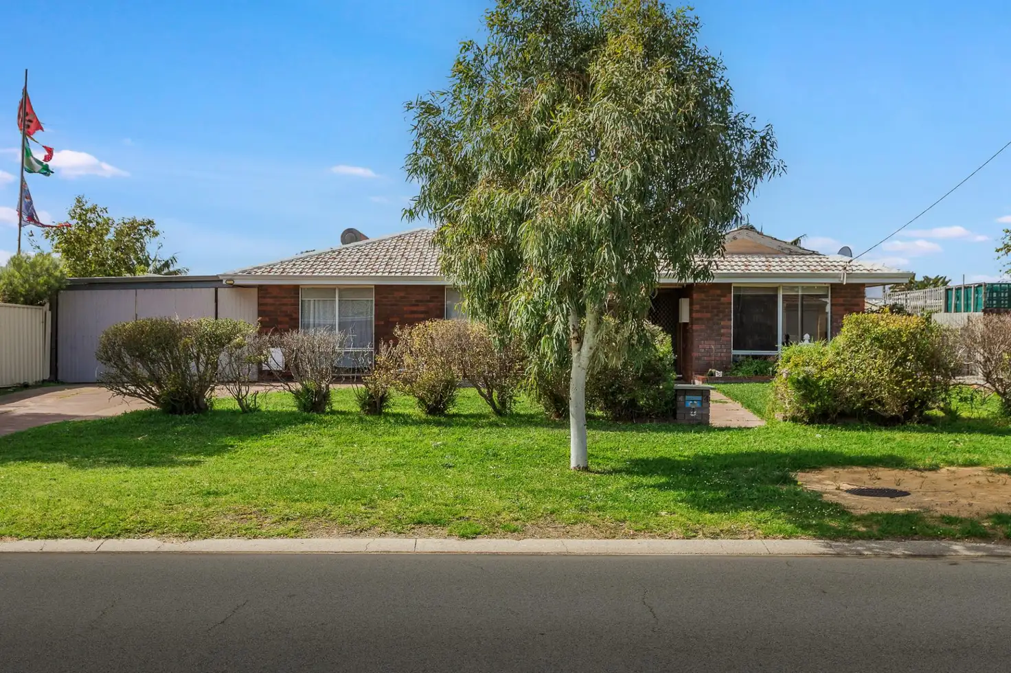 Main view of Homely house listing, 4 Cambridge Crescent, Cooloongup WA 6168