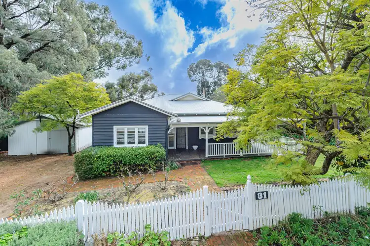 31 Chidlow Street, Mount Helena WA 6082