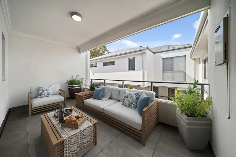 8/6 Argyll Place, Duncraig WA 6023