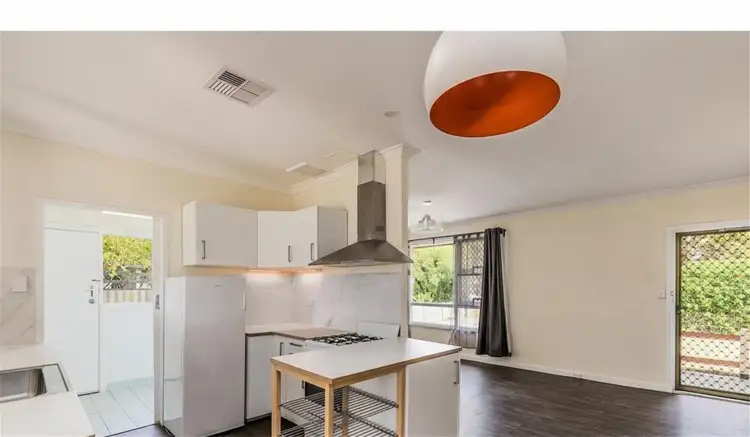 Second view of Homely house listing, 10 Bolton Way, Orelia WA 6167