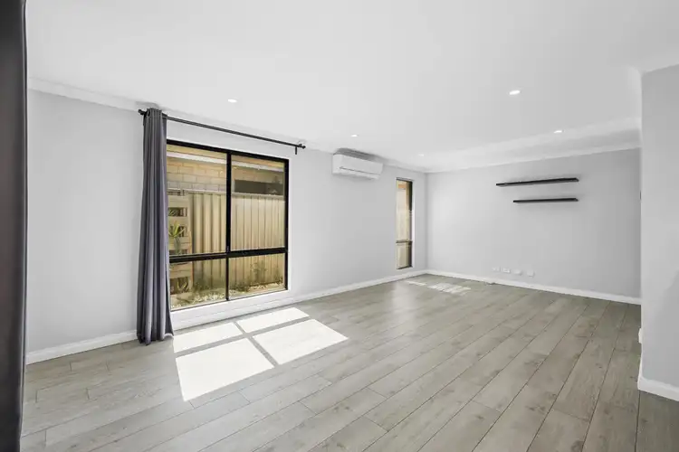 Sixth view of Homely house listing, 11 Sweetgum Way, Piara Waters WA 6112