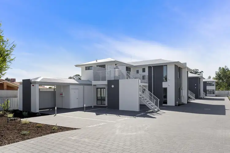 1/23 Pearl Road, Cloverdale WA 6105