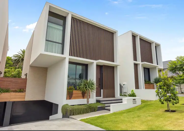 122 Adelma Road, Dalkeith WA 6009