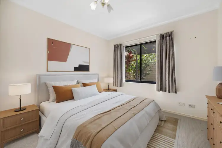 Sixth view of Homely house listing, 1/22 OATLEY TURN, Duncraig WA 6023