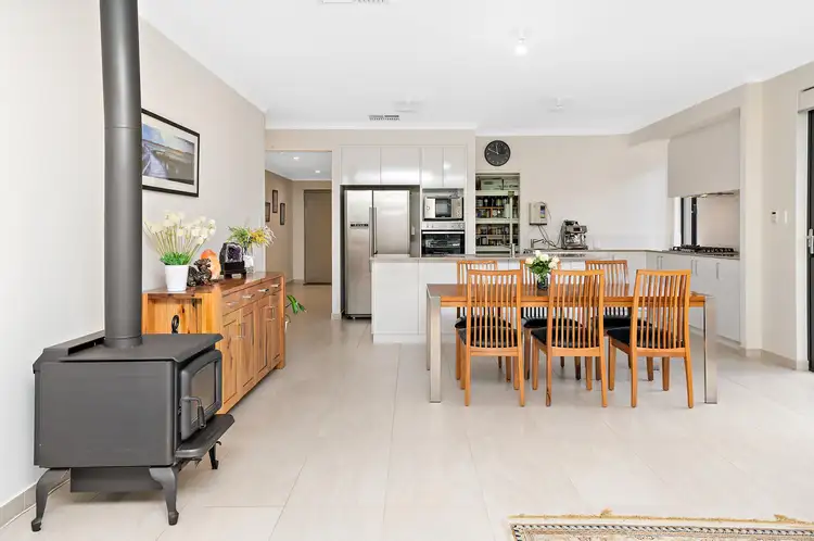 Sixth view of Homely house listing, 105 Bellas Circuit, Piara Waters WA 6112