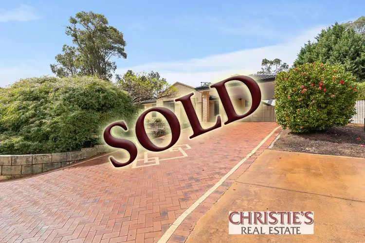 8 Laslett Circle, Mundaring WA 6073