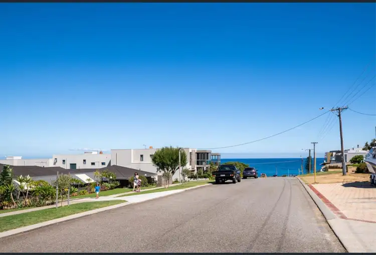 4/12 Sorrento Street