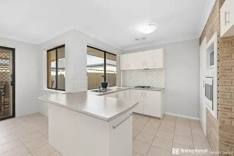 5 Westmorland Drive, Leeming WA 6149