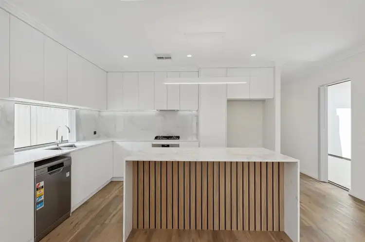 593 Morley Drive, Morley WA 6062