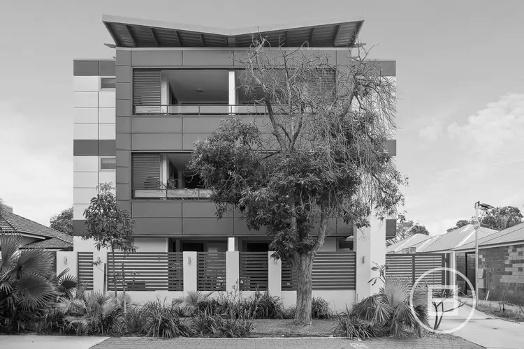 2/18 Sykes Avenue, Innaloo WA 6018