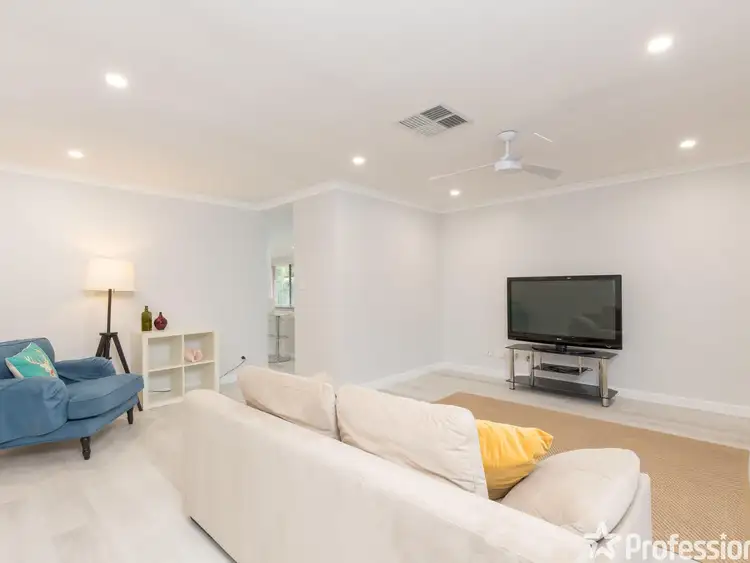 Second view of Homely house listing, 8 Eva Lynch Way, Warnbro WA 6169