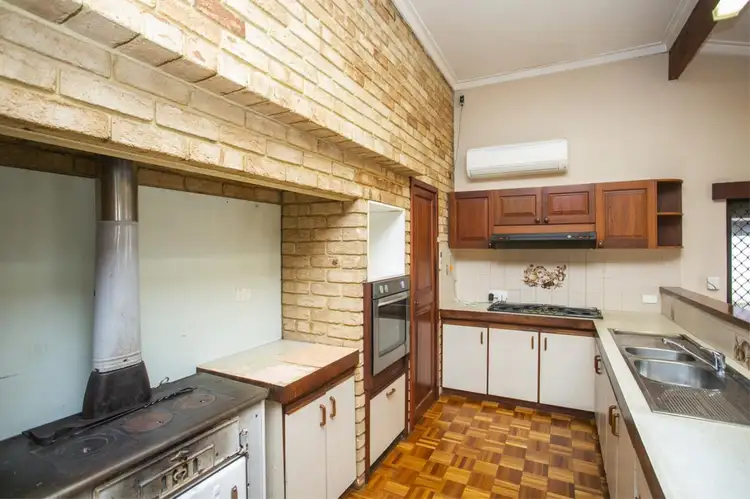 Fifth view of Homely house listing, 39 Essex Street, Forrestfield WA 6058