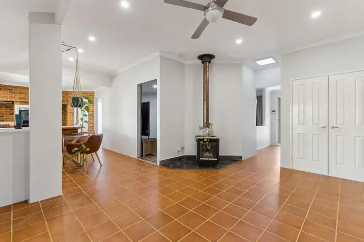 Sixth view of Homely house listing, 20 Taylor Close, Leda WA 6170