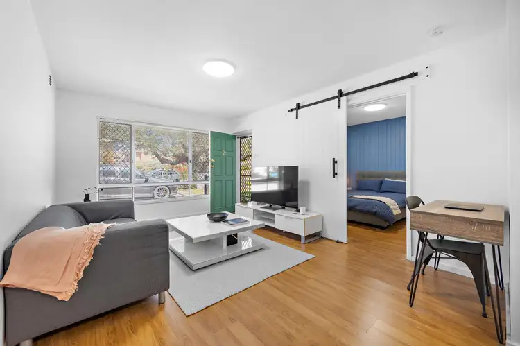 2/64 Gardner Street