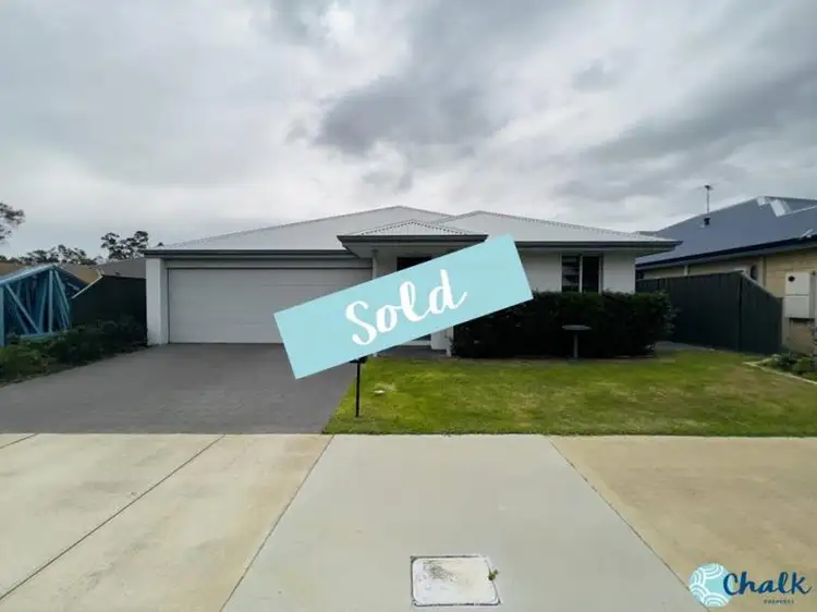 3 Hiscox Crescent