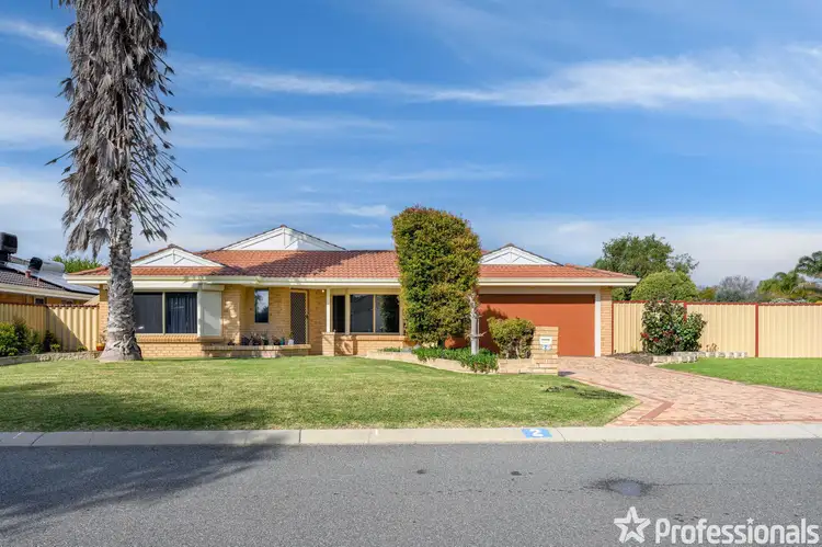 2 Dalaroo Court, Cooloongup WA 6168