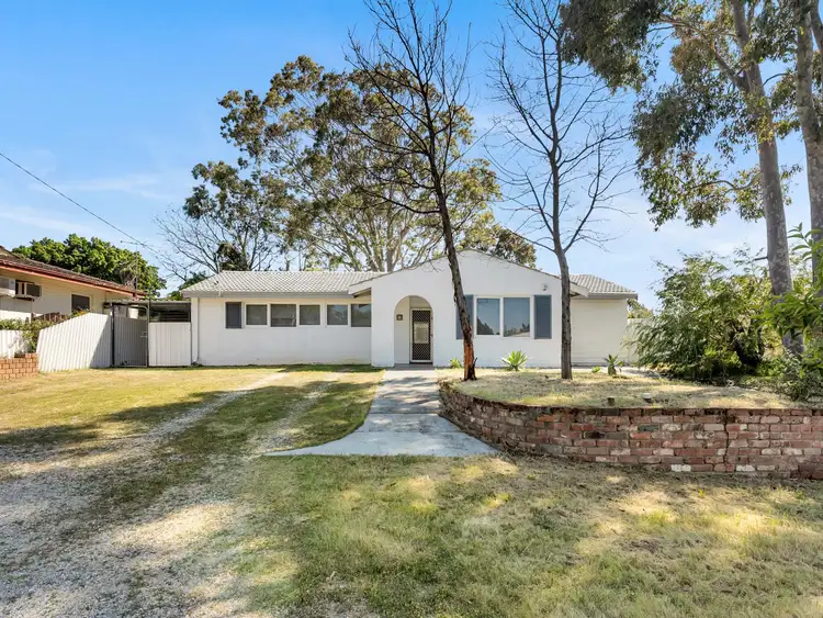 Second view of Homely house listing, 5 Banksia Road, Camillo WA 6111