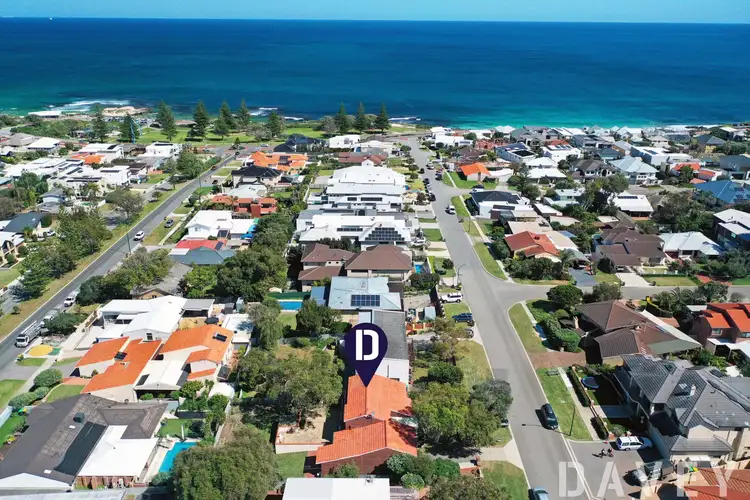 38 Kathleen Street, Trigg WA 6029