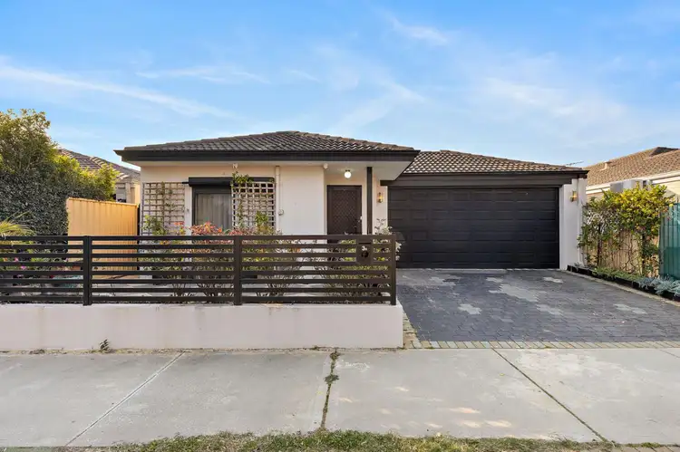 3B Brecknock Way, Girrawheen WA 6064