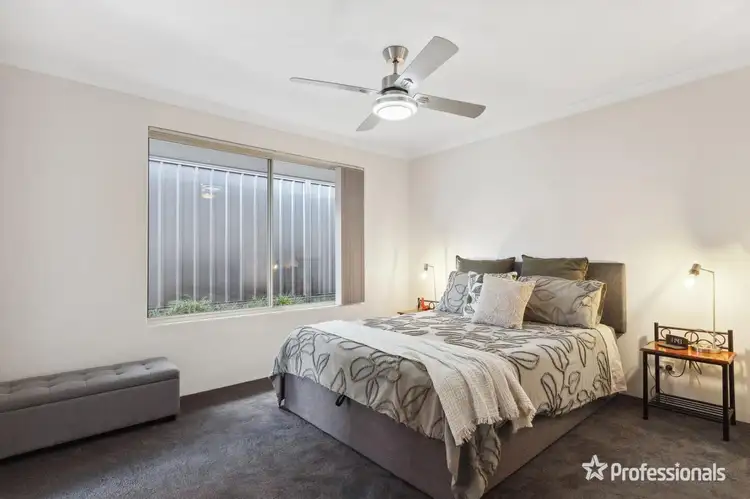 Seventh view of Homely house listing, 2 Daintree Close, Success WA 6164