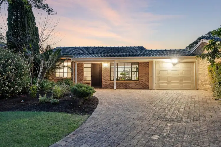 11 Topaz Place, Carine WA 6020