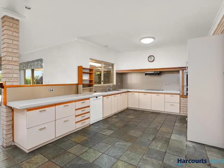 8 Coral Place, Eaton WA 6232