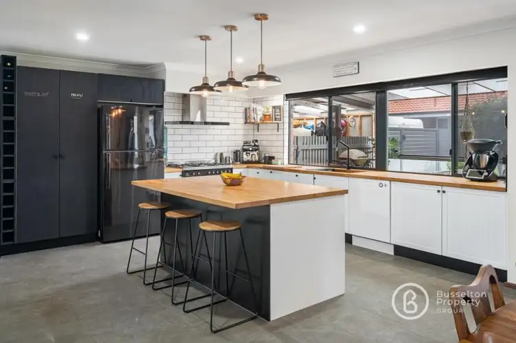34 Broadwater Boulevard, Broadwater WA 6280