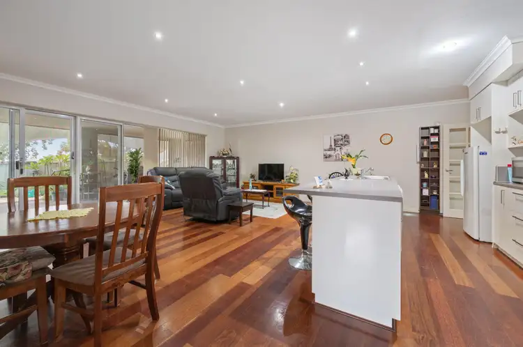 Sixth view of Homely house listing, 2 Astrolabe Way, Swan View WA 6056