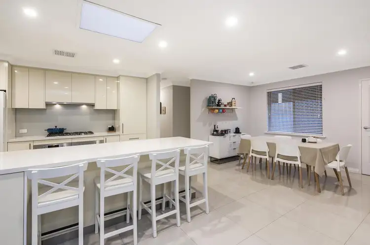 118A Widgee Road, Noranda WA 6062