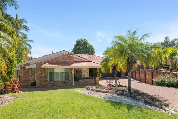 9 Mellor Court, Leeming WA 6149