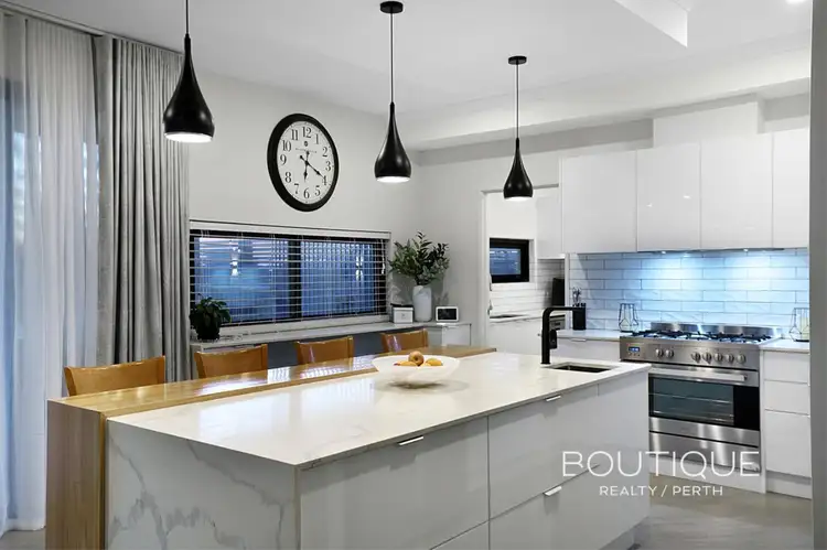 Sixth view of Homely house listing, 10 St Malo Court, Mindarie WA 6030