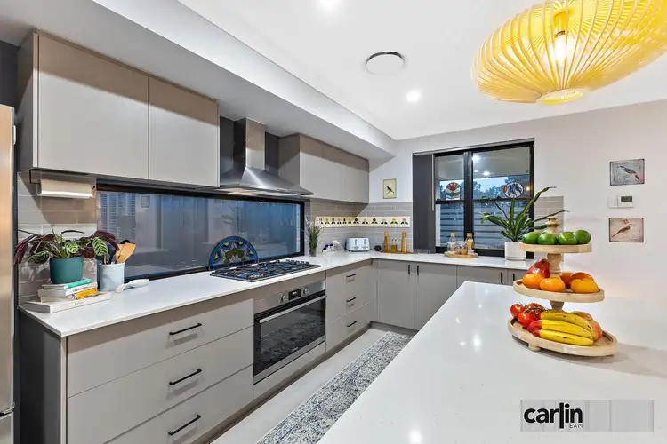 15 Janszoon Way, Mandogalup WA 6167
