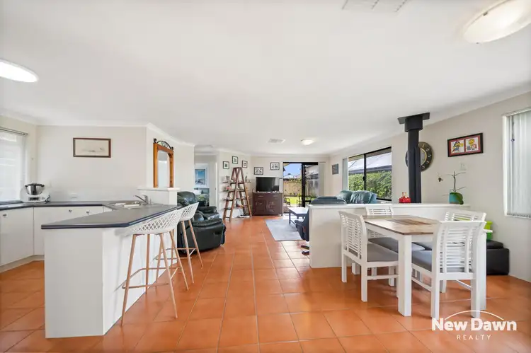 6 Moyle Way, Henley Brook WA 6055
