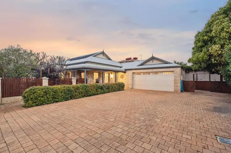 4 Foston Street, Carine WA 6020