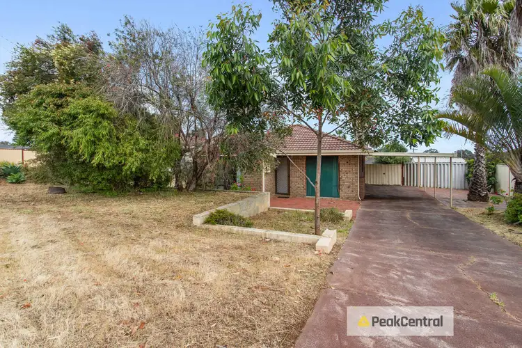 23 Skottowe Parkway, Parmelia WA 6167