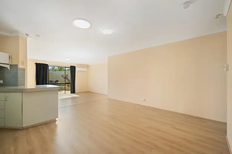 Sixth view of Homely house listing, 7 Ulcombe Street, Marangaroo WA 6064
