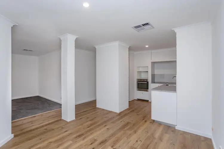 Seventh view of Homely house listing, 5/2 Birch Street, Maddington WA 6109