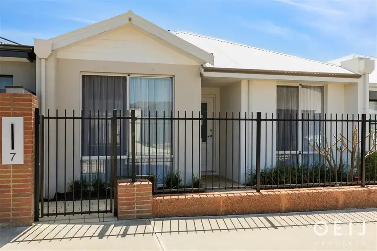 Second view of Homely house listing, 7 Camberwell Vista, Piara Waters WA 6112