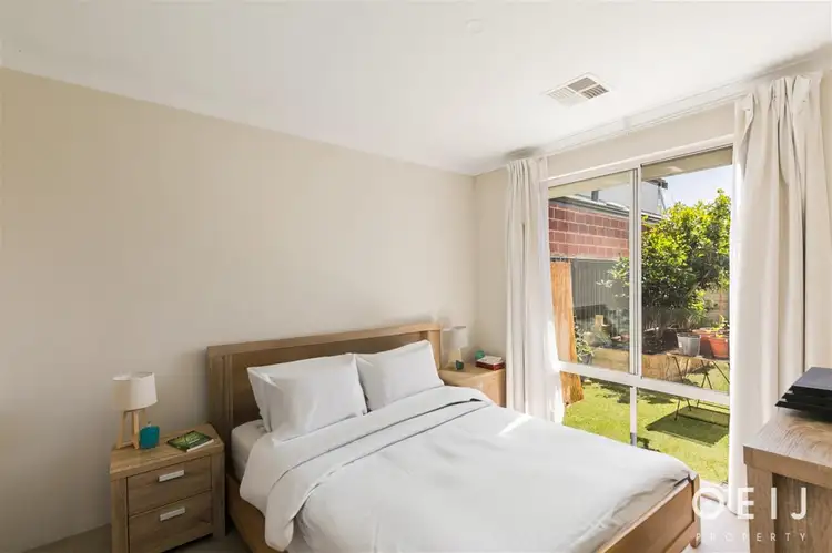 Fifth view of Homely house listing, 7 Camberwell Vista, Piara Waters WA 6112