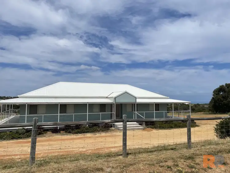 340 Eliza Shaw Drive, White Peak WA 6532