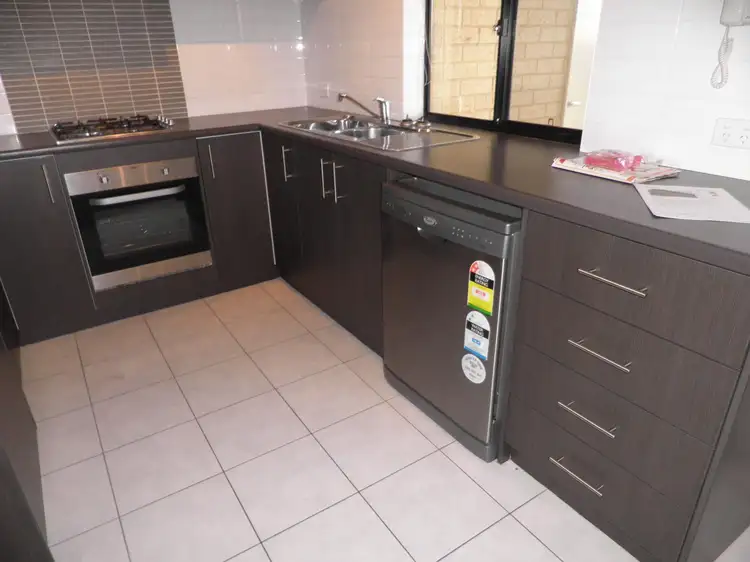 Seventh view of Homely townhouse listing, 2/179 Sevenoaks Street, Cannington WA 6107