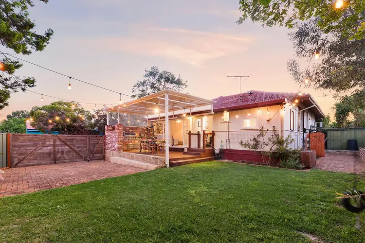 292 Carrington Street, Hilton WA 6163