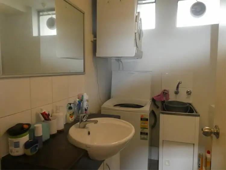 Fifth view of Homely unit listing, A 35/1-5 Fitzroy Road, Rivervale WA 6103