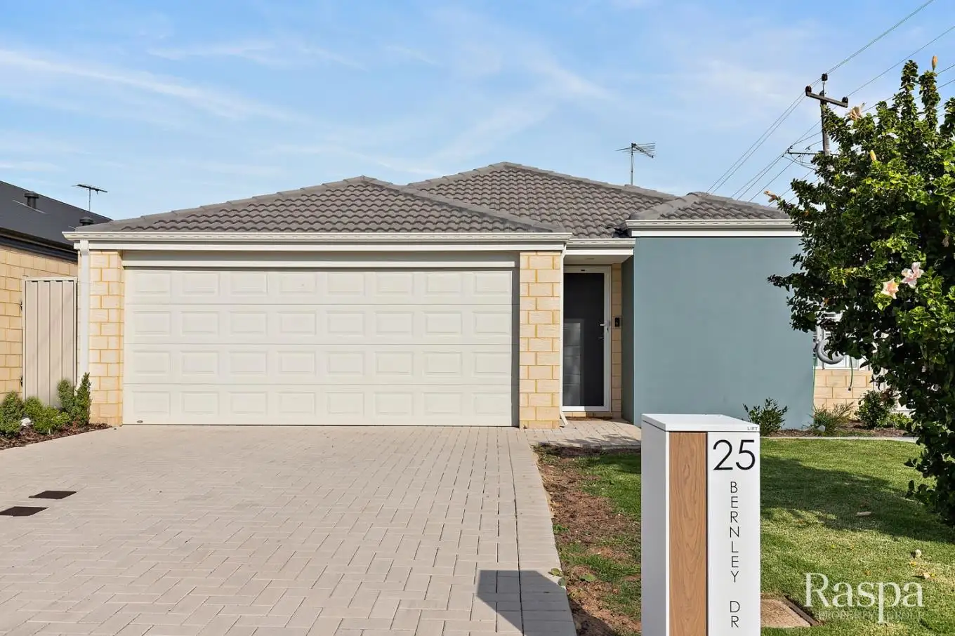 Main view of Homely house listing, 25 Bernley Drive, Viveash WA 6056