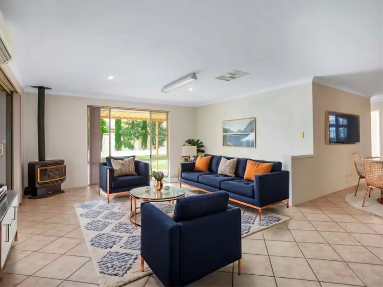 Fifth view of Homely house listing, 11 Crowlin Gardens, Seville Grove WA 6112