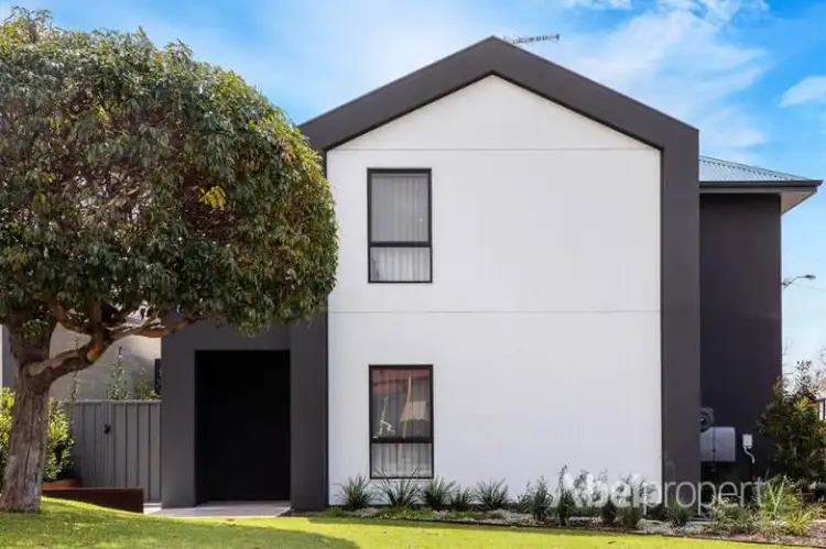 26 Thor Street