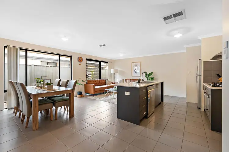 23 Bellas Circuit, Piara Waters WA 6112