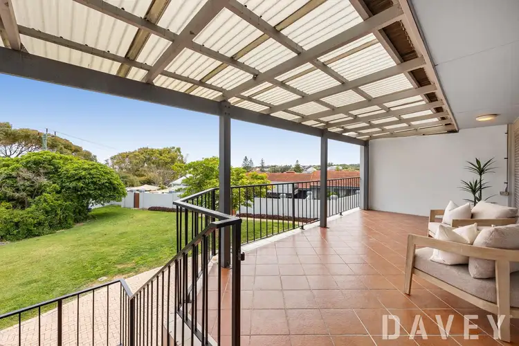 Fifth view of Homely unit listing, 8/6 Ozone Parade, Trigg WA 6029