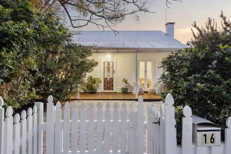 16 Wisbech Street, Bayswater WA 6053